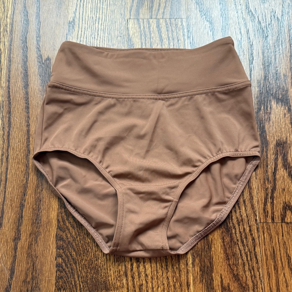 Weissman Dancewear High-Waist Brown Dance Bottoms